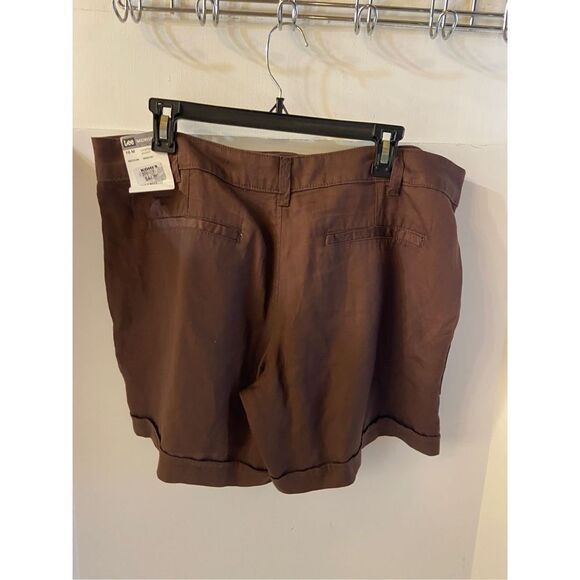 Lee midrise Chateau shorts size 16m brown 110% Lyocell New $44 rn#130273 - Picture 3 of 7